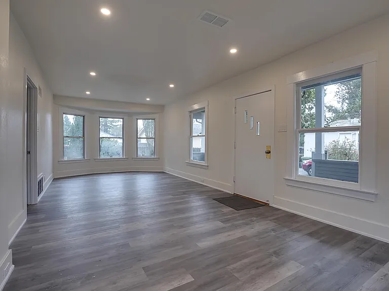 425 W Sierra Ave #425 — Photo 12