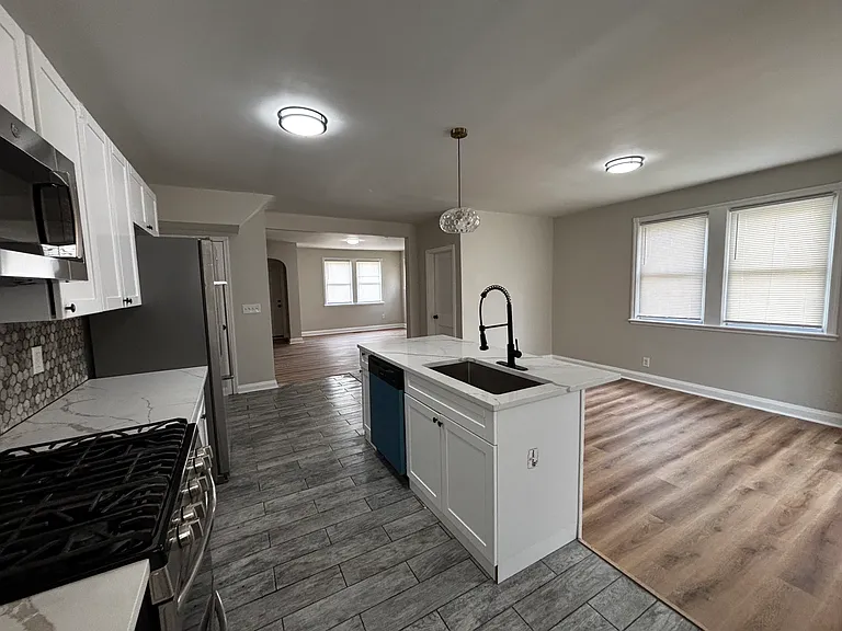 1555 Northwick Rd #1 — Photo 10