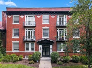 6115 Washington Blvd APT 201, Saint Louis, MO 63112
