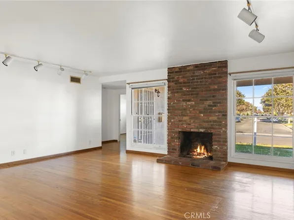16451 Rhone Ln, Huntington Beach, CA 92647