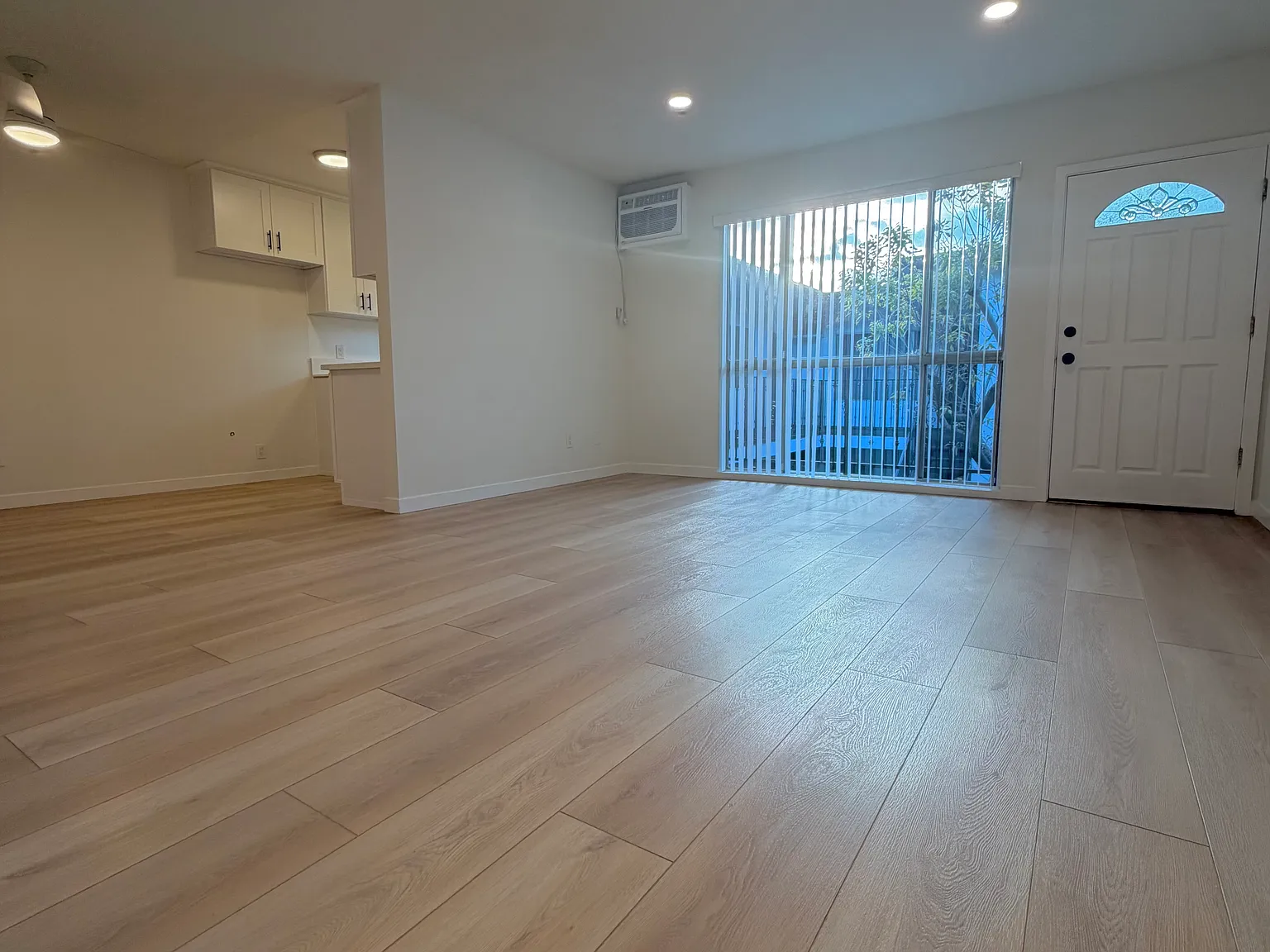 504 Hill Drive — Photo 3