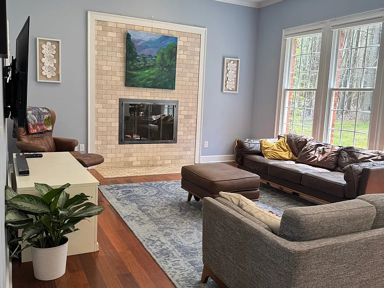 100 Floral Dr — Photo 21
