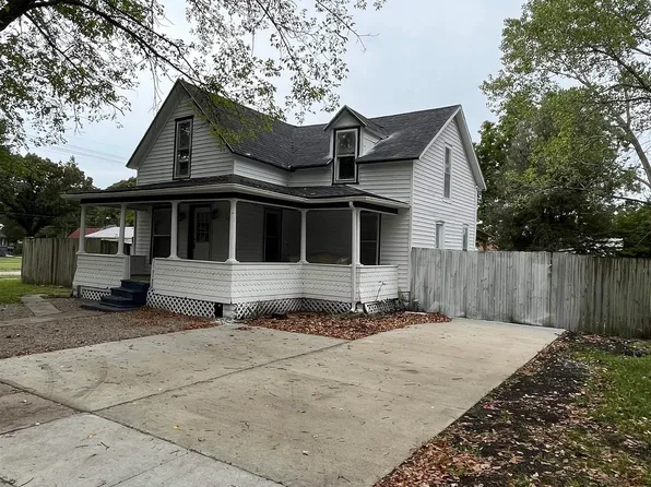 227 S Mechanic St, Emporia, KS 66801