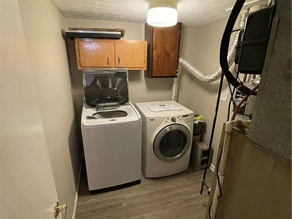 5th image of 4314 Hyde Park Unit 5