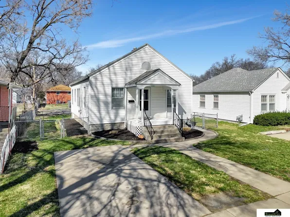 1125 S 32nd St, Lincoln, NE 68510