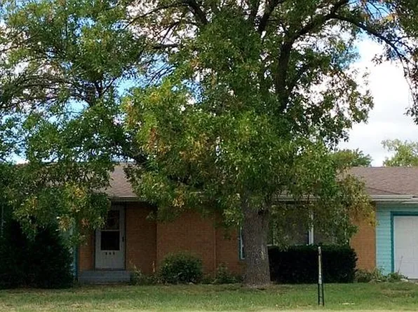 323 S 7th St, Phillipsburg, KS 67661