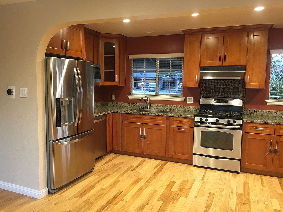 1st image of 1739 Jeffery Ct