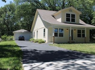 210 N Crescent Ave, Independence, MO 64053
