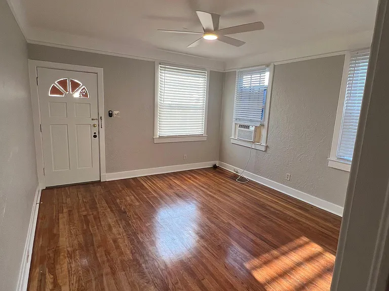 7703 Green St — Photo 12
