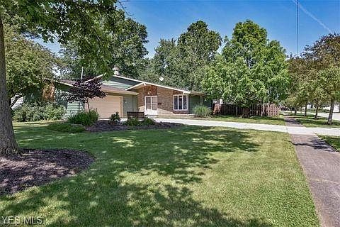 1st image of 9289 Basswood Dr