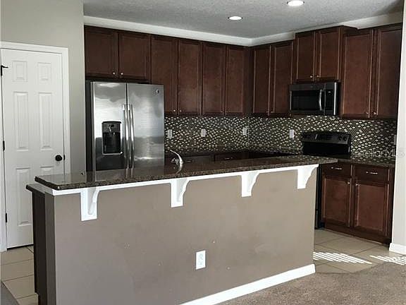 5th image of 2814 Glendive Dr