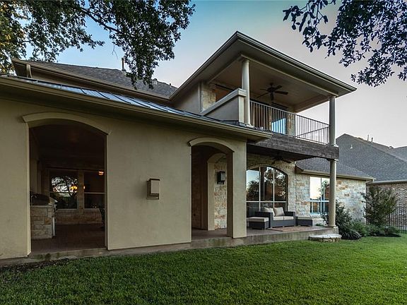 3rd image of 2302 Aldworth Dr