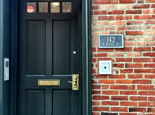 142 Bread St #3, Philadelphia, PA 19106