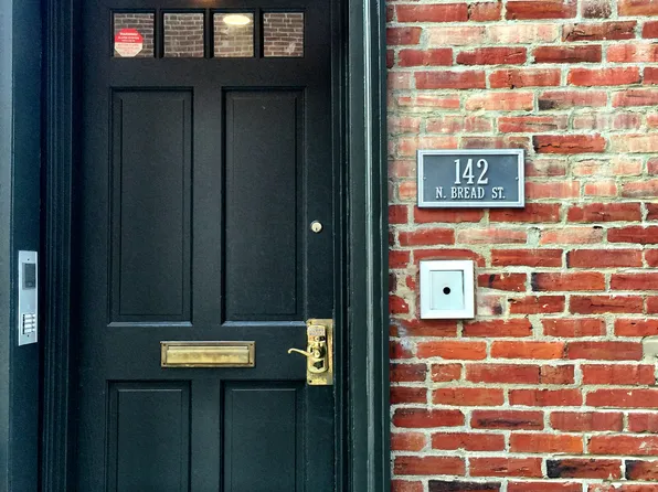 142 Bread St #3, Philadelphia, PA 19106