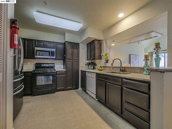 4th image of 1400 El Camino Real APT 303