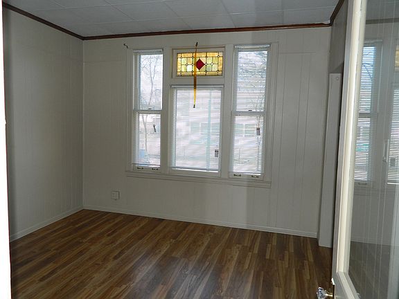 3rd image of 2747 S Sawyer Ave