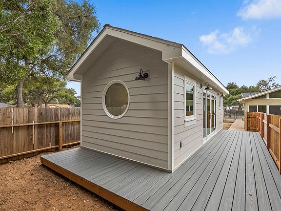4th image of 1120 Capello Way