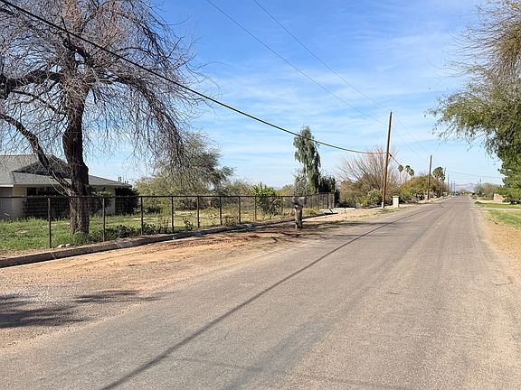 5th image of 43508 N Jackrabbit Rd