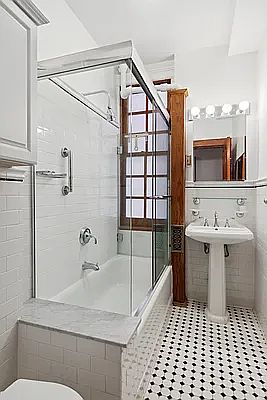 5th image of 527 W 110th St APT 62