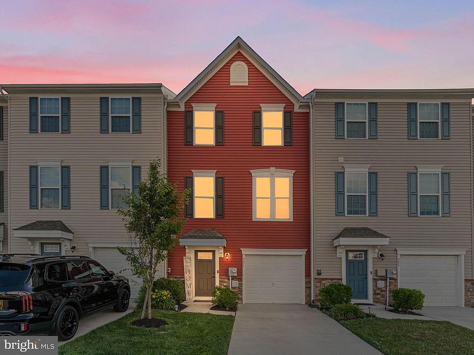 1st image of 286 Freedom Way