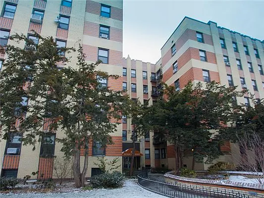 Sold by Avenue Sotheby's International Realty | media 27