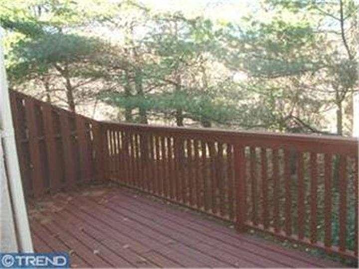 2nd image of 75 Iroquois Ct