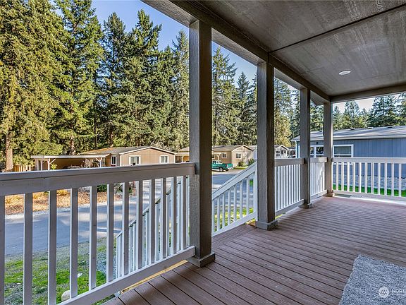3rd image of 20314 135th Avenue E #29