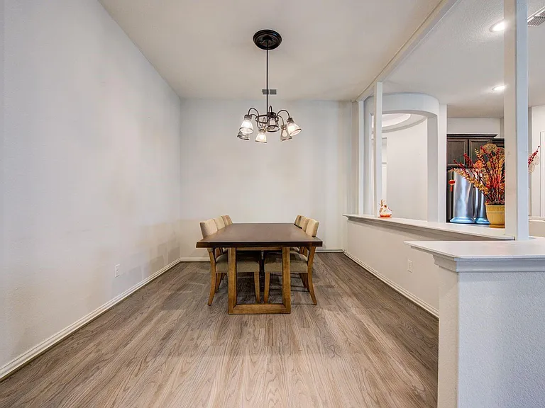 3507 Sunburst Ct — Photo 17