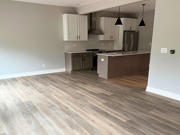 4th image of 1580 Woodland Way #4801PM