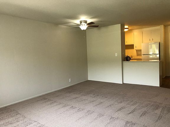 5th image of 10 Mulberry Ct #1310