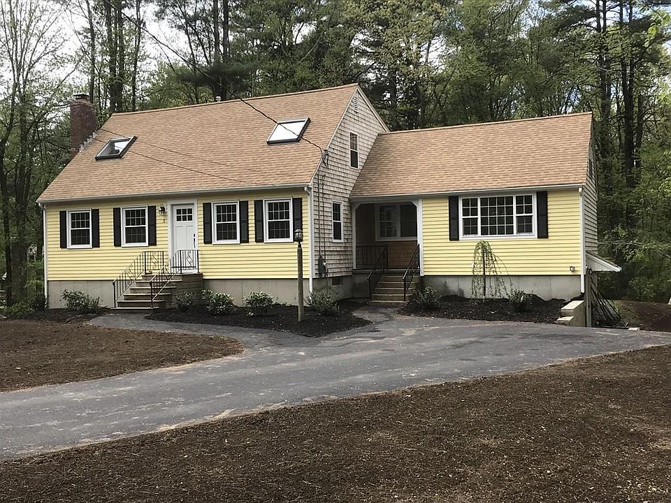 1st image of 3 Jefferson Dr