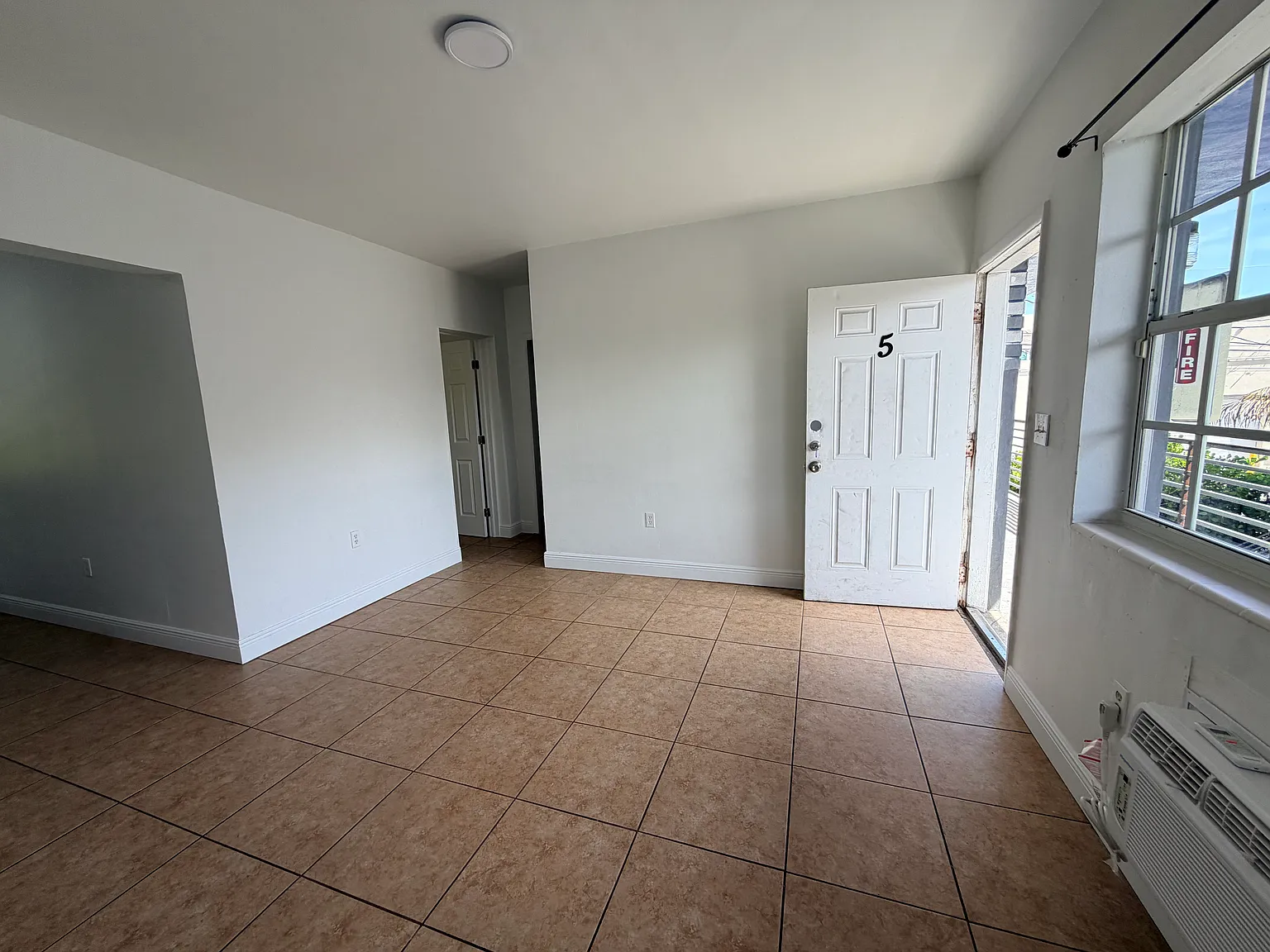 1 bed, $1,400 — Photo 4