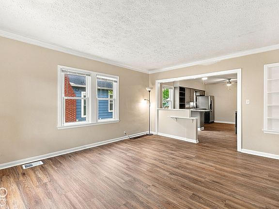 5th image of 1522 N Drexel Ave