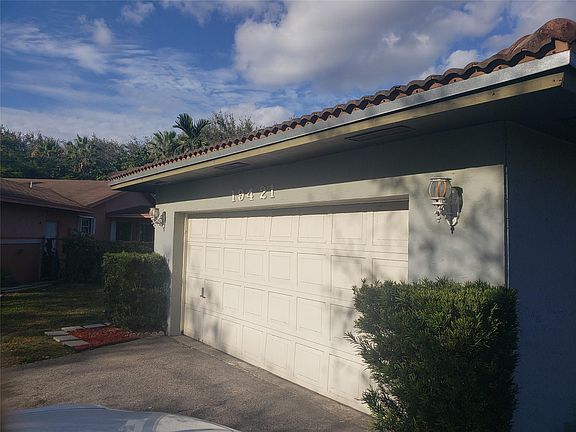 3rd image of 19421 NW 18th Court