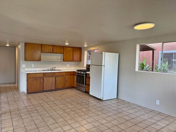 4560 Menehune Rd #B