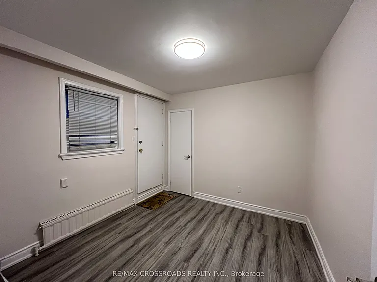 1324B Gerrard St E #1 — Photo 7