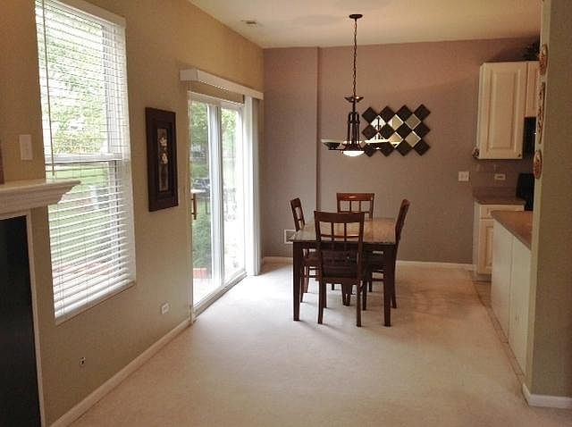 1st image of 3889 Blackstone Dr