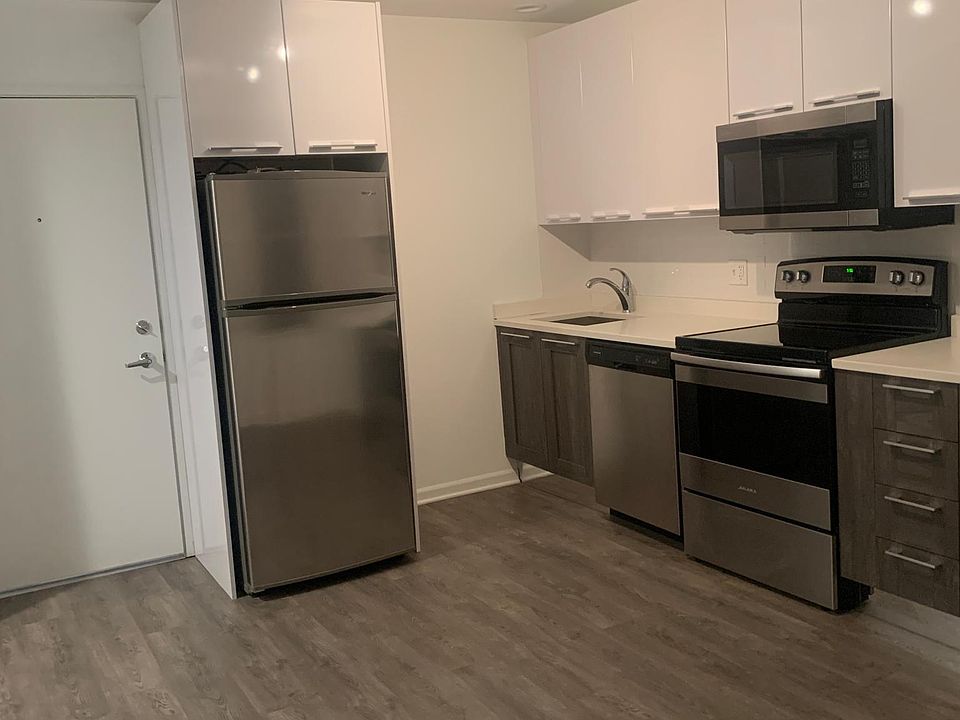1st image of 940 W Winona St #675c4aq6p