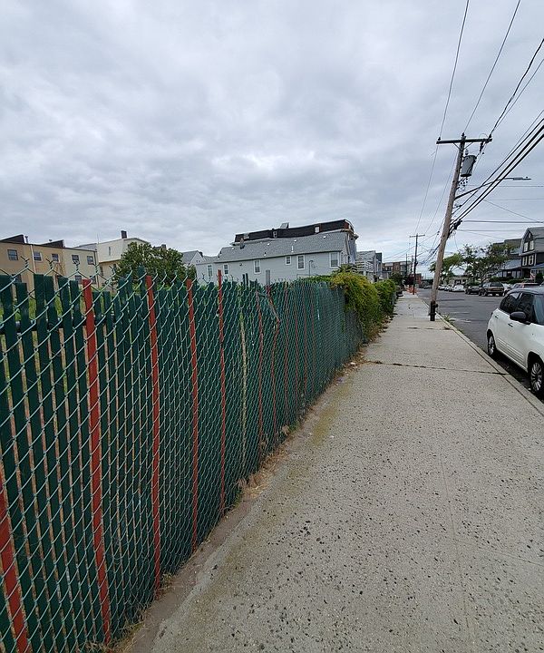 1st image of 165 Beach 114 St