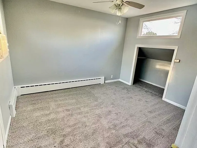 519 N Park St — Photo 14