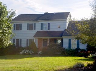 2218 Heather Ln, Gilbertsville, PA 19525