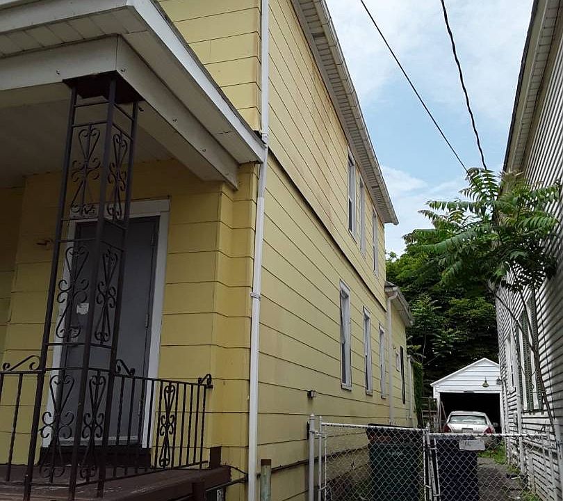 2nd image of 62 Shepard St