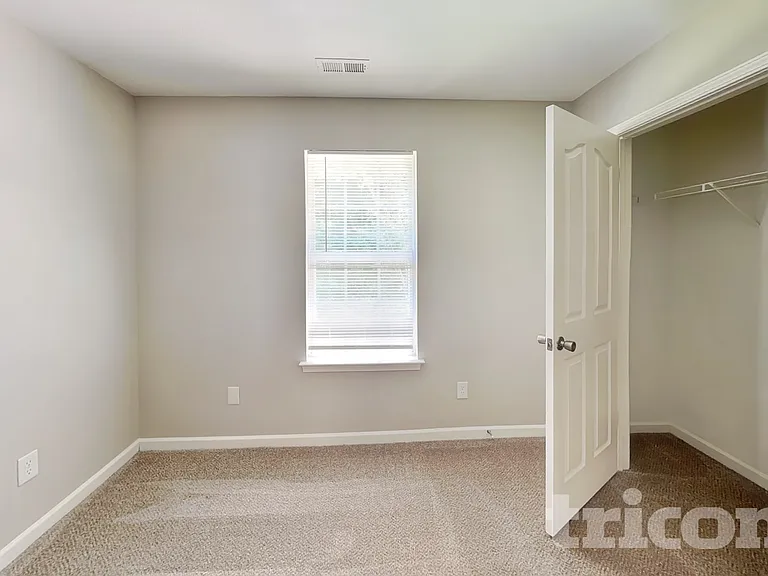 2856 Oasis Ln — Photo 11