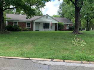 334 Nantucket Dr, Ballwin, MO