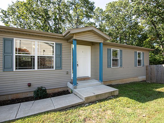 2nd image of 305 S Dogwood Ln