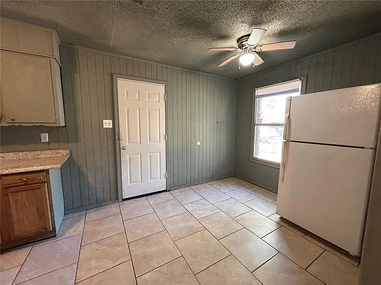 3427 Stovall St — Photo 5