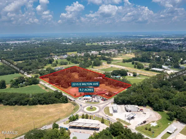 2215 E Milton Ave, Youngsville, LA 70592