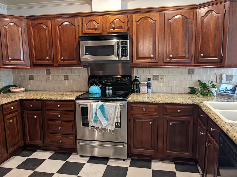 8502 NE Pines Dr — Photo 6