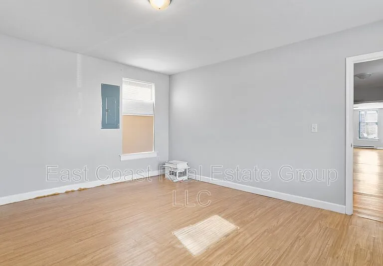 721 2nd St #A — Photo 21