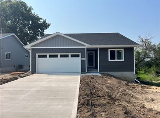 2437 E Douglas Ave, Des Moines, IA 50317